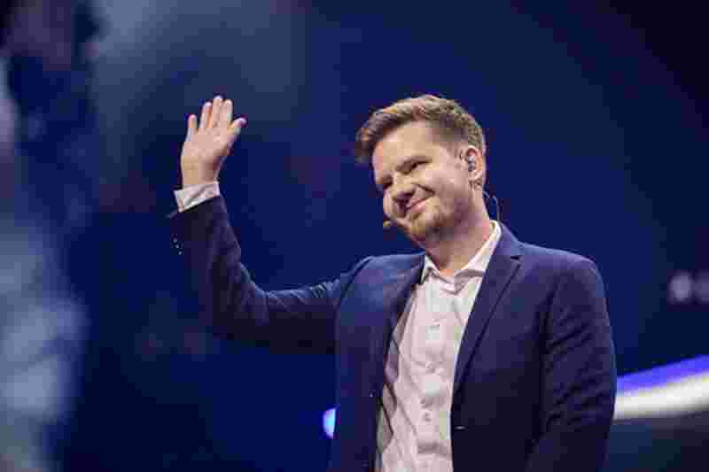 G2 Esports 在红牛主场2025的决赛中以3：0自信地击败了NRG，获得了比赛冠军头衔。